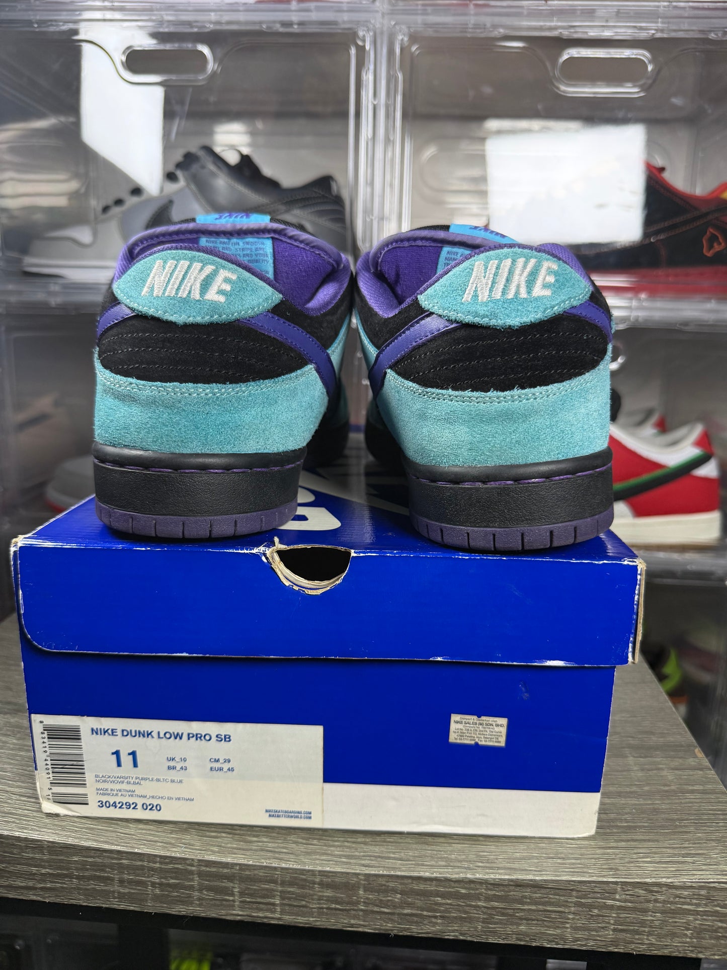 Nike dunk sb Skeletor sz 11
