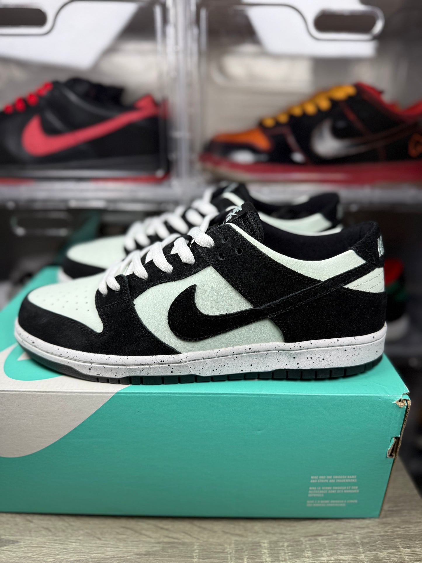 Nike dunk sb barely green sample sz 10.5