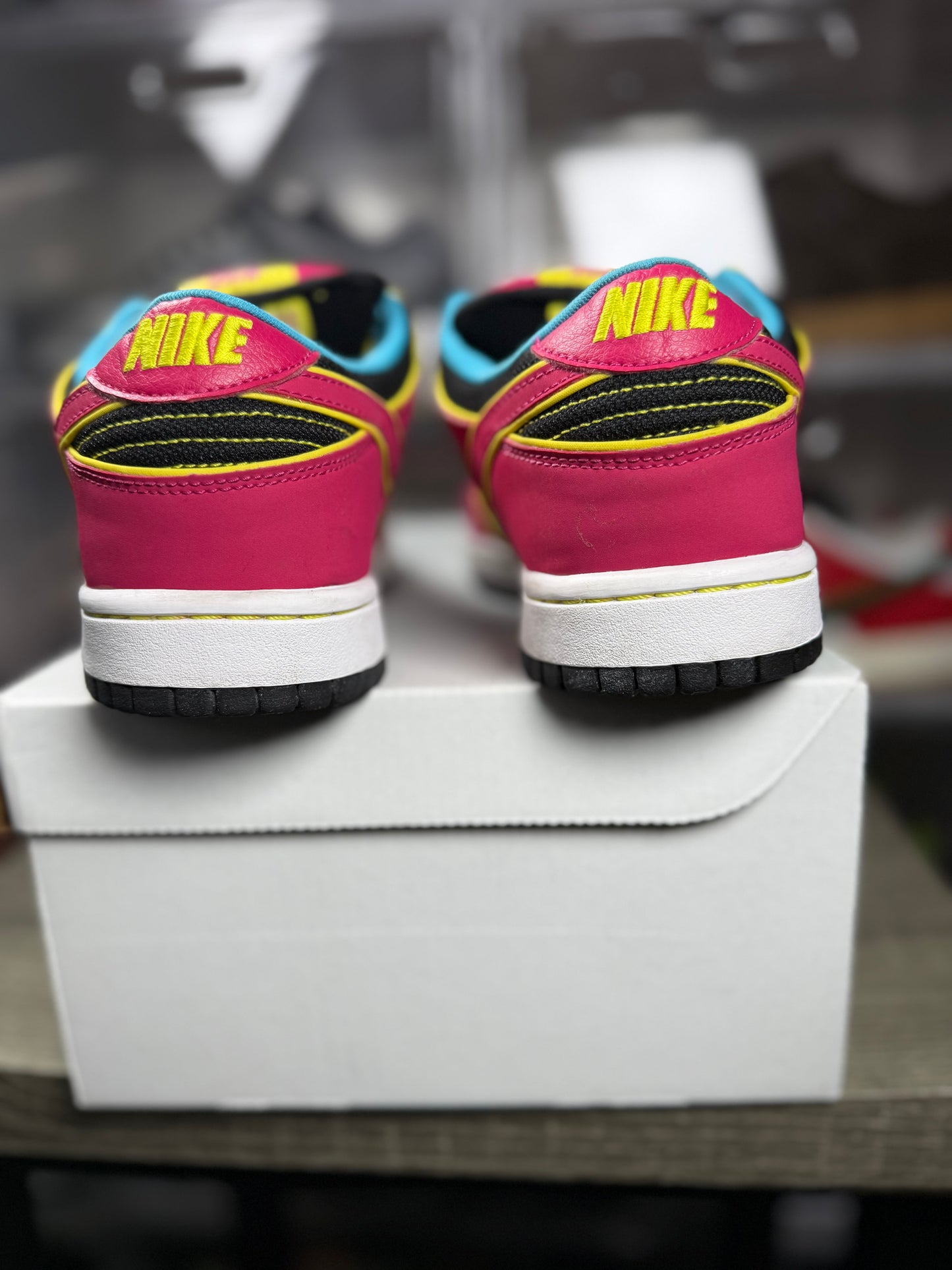 Nike dunk sb low ma pac man sz 8.5