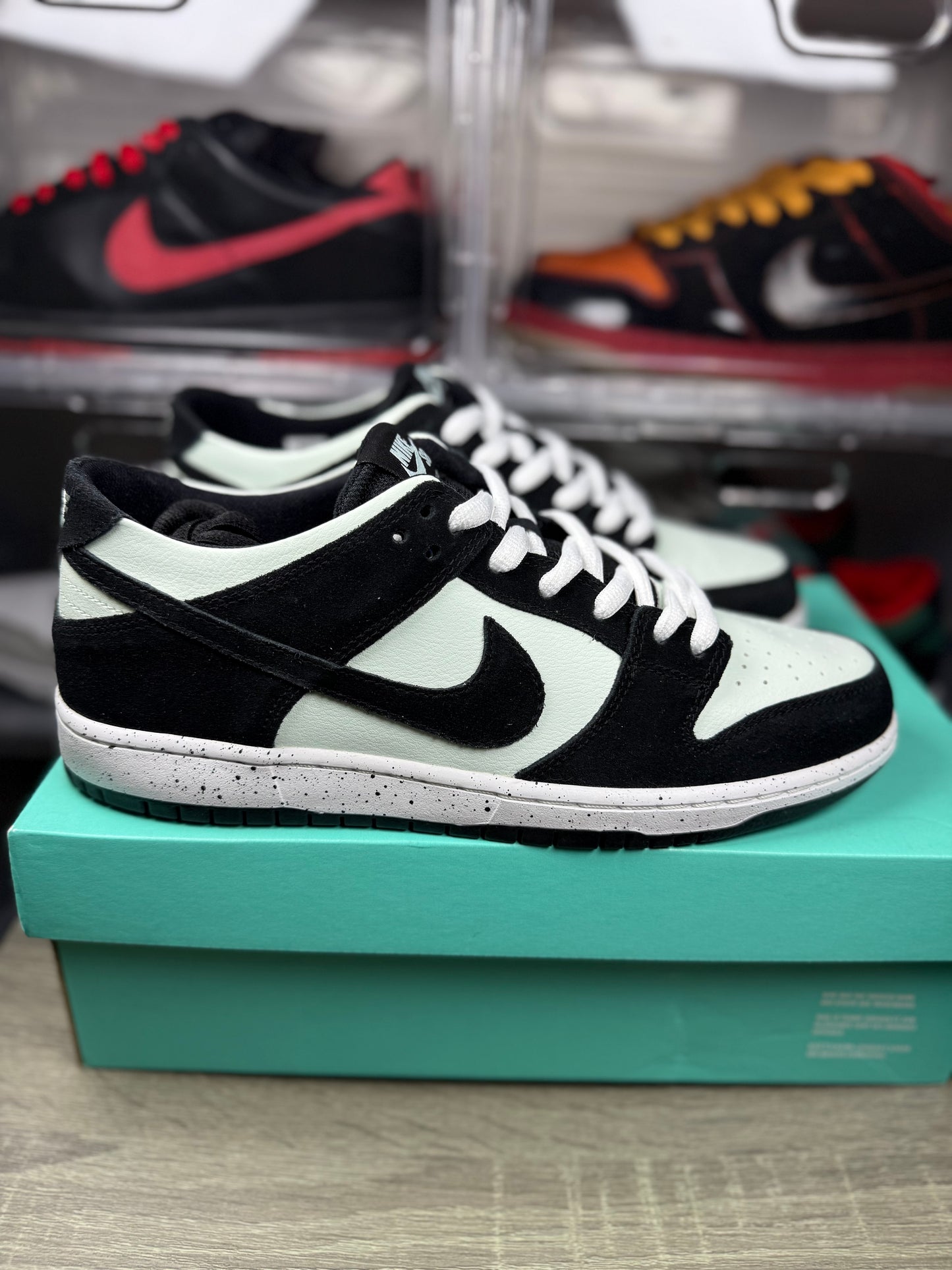 Nike dunk sb barely green sample sz 10.5