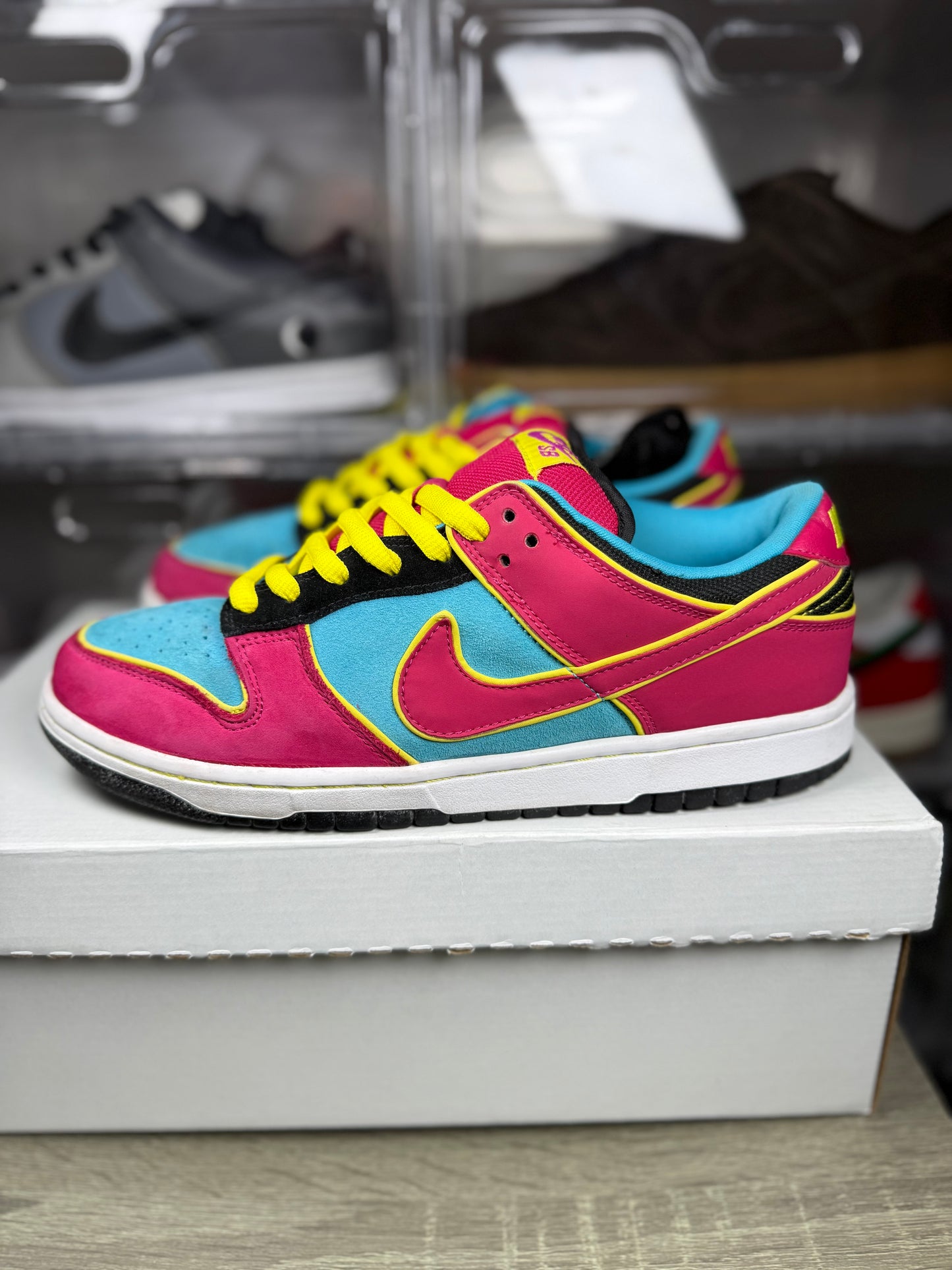 Nike dunk sb low ma pac man sz 8.5