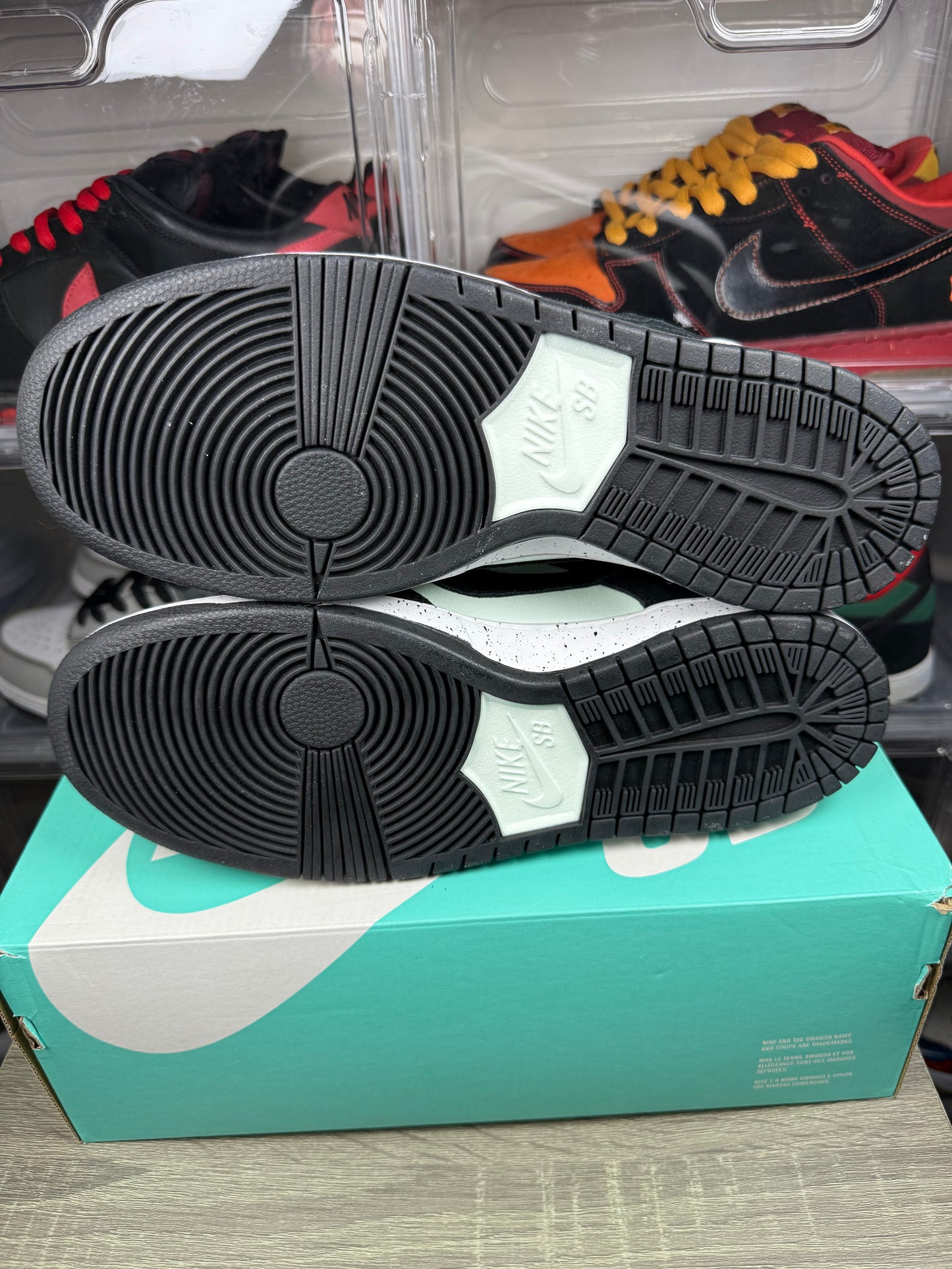 Nike dunk sb barely green sample sz 10.5