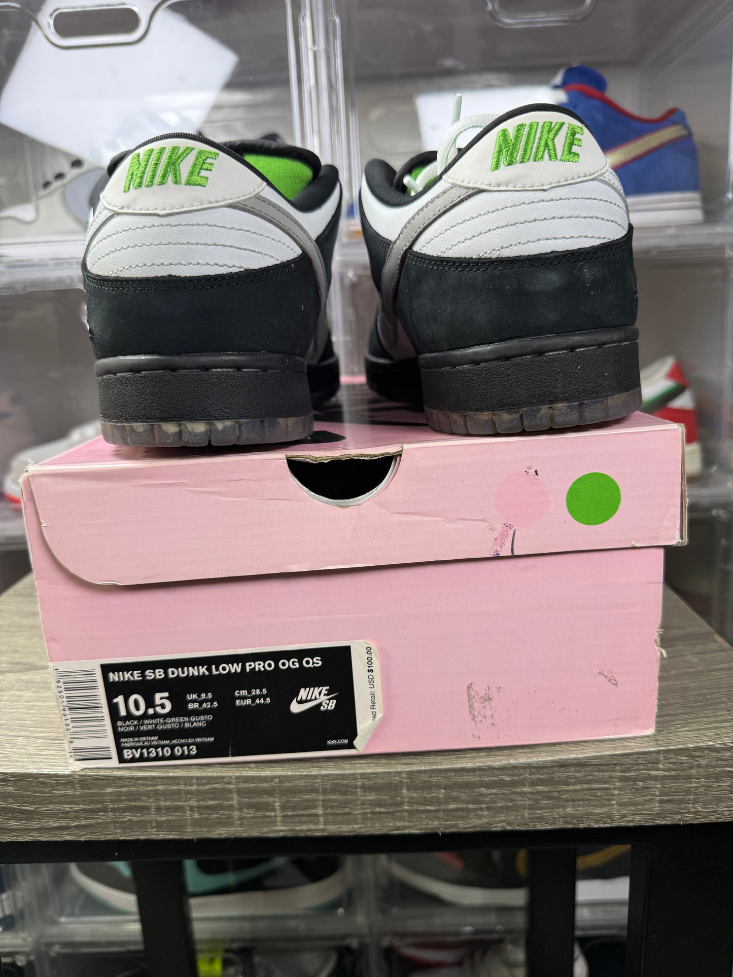 Nike dunk sb low panda pigeon