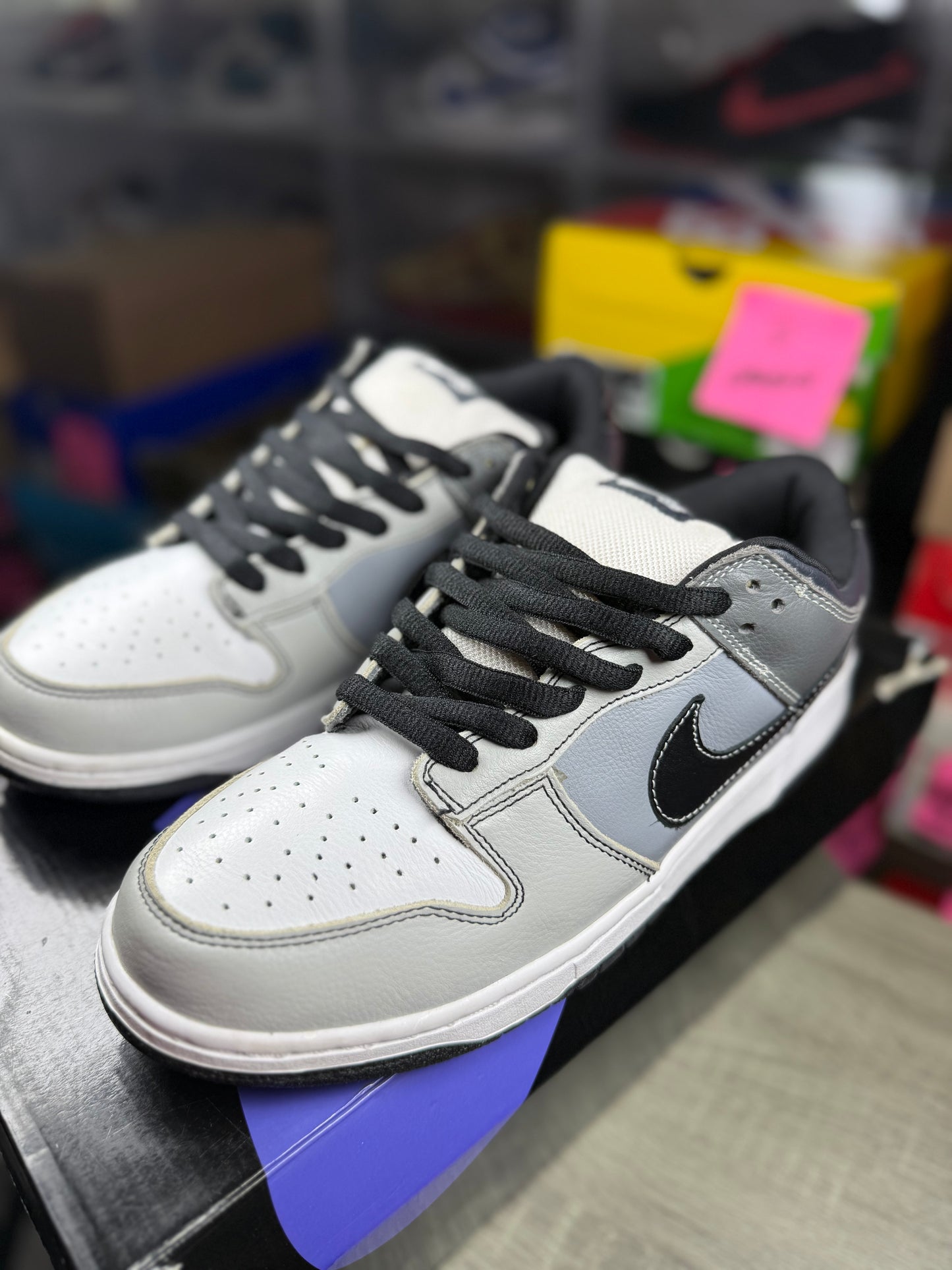 Nike dunk sb low lunar eclipse west sz 10.5