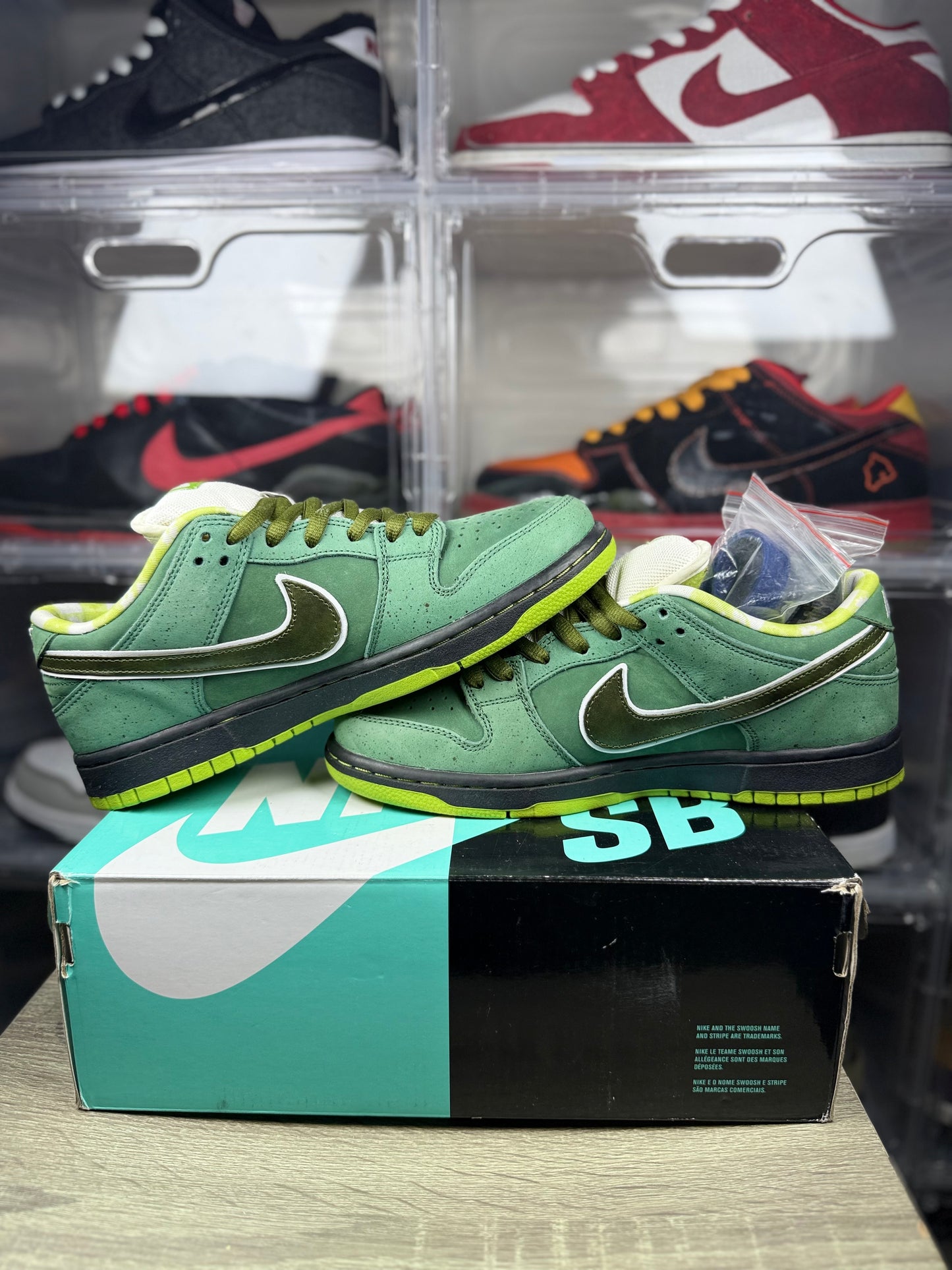 Nike dunk sb green lobster sz 9