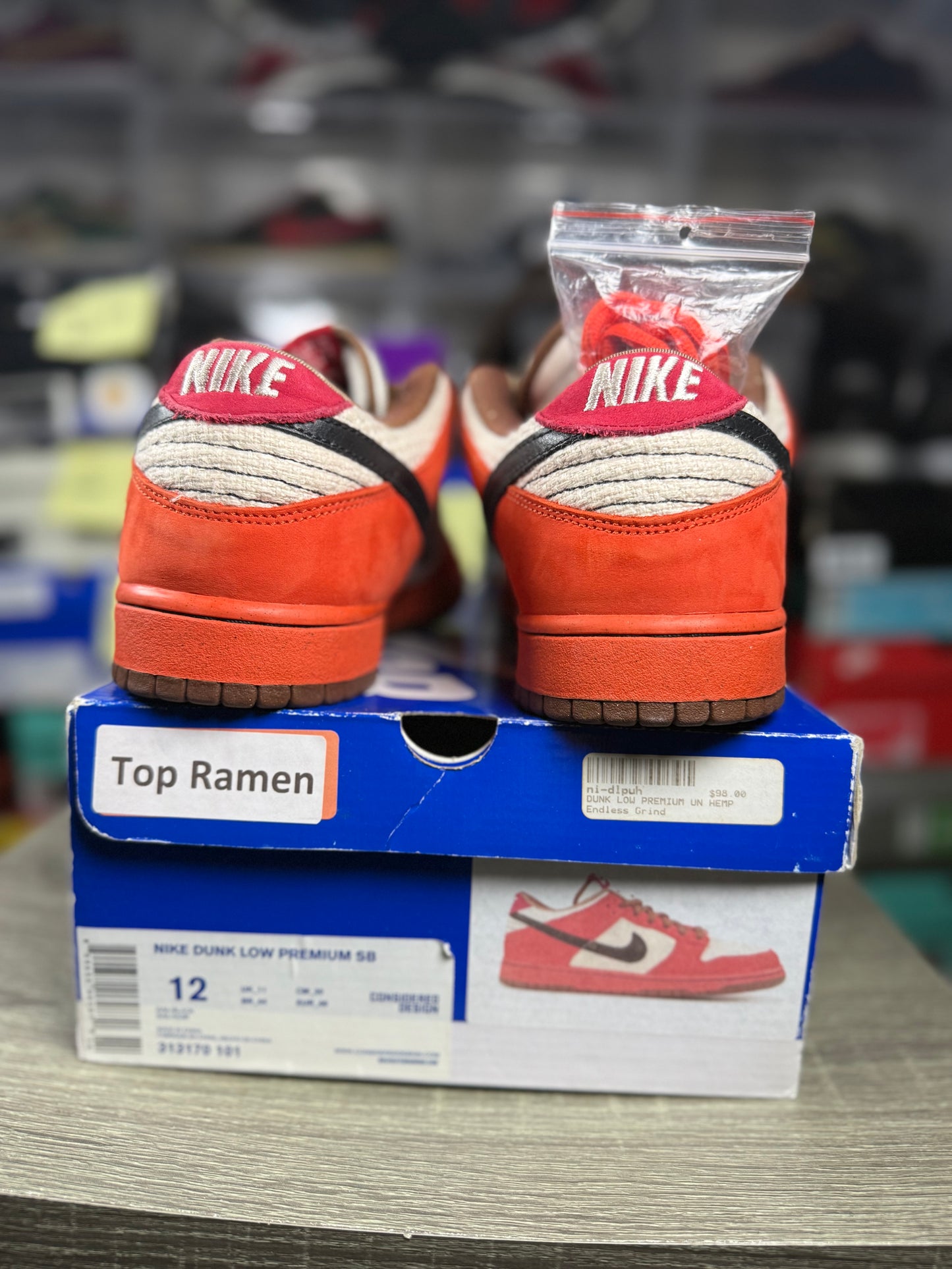Nike dunk sb top ramen sz 12