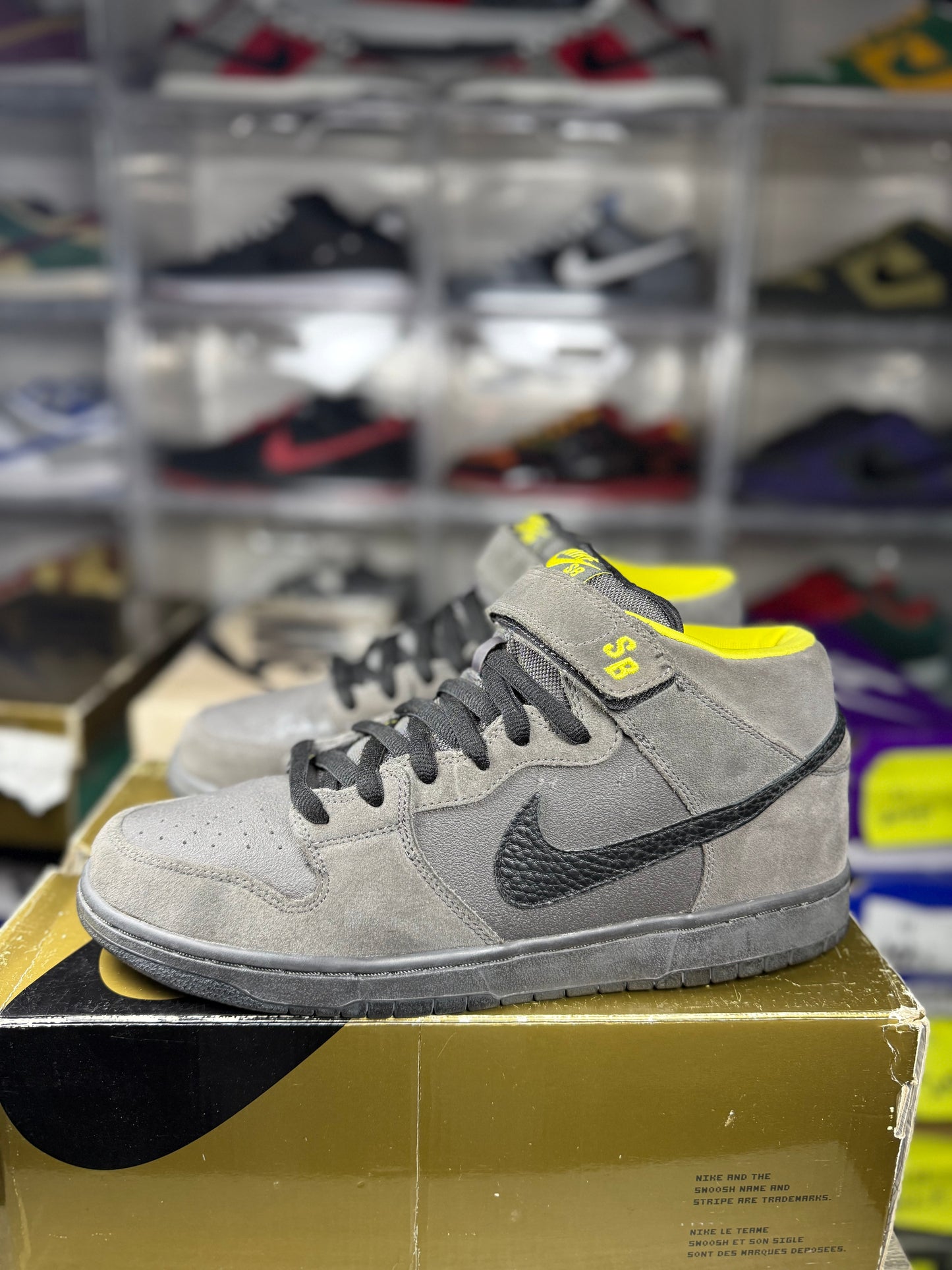 Nike dunk sb mid Batman sz 12.5