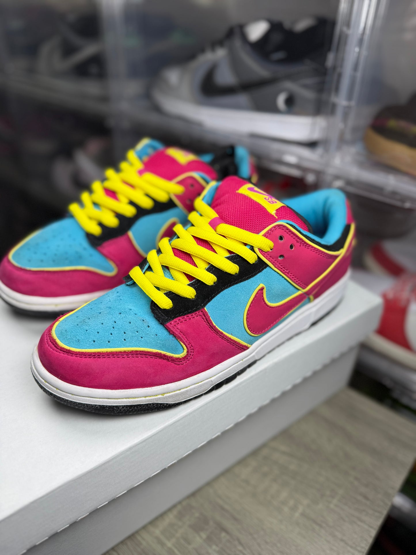 Nike dunk sb low ma pac man sz 8.5