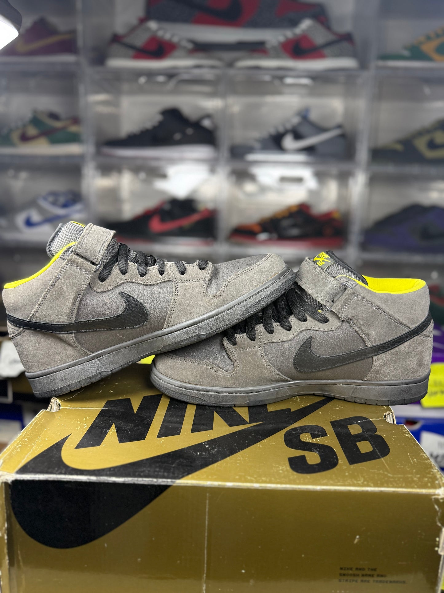 Nike dunk sb mid Batman sz 12.5