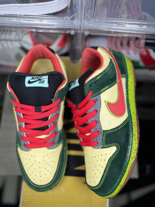 Nike dunk sb low mosquito sz 9