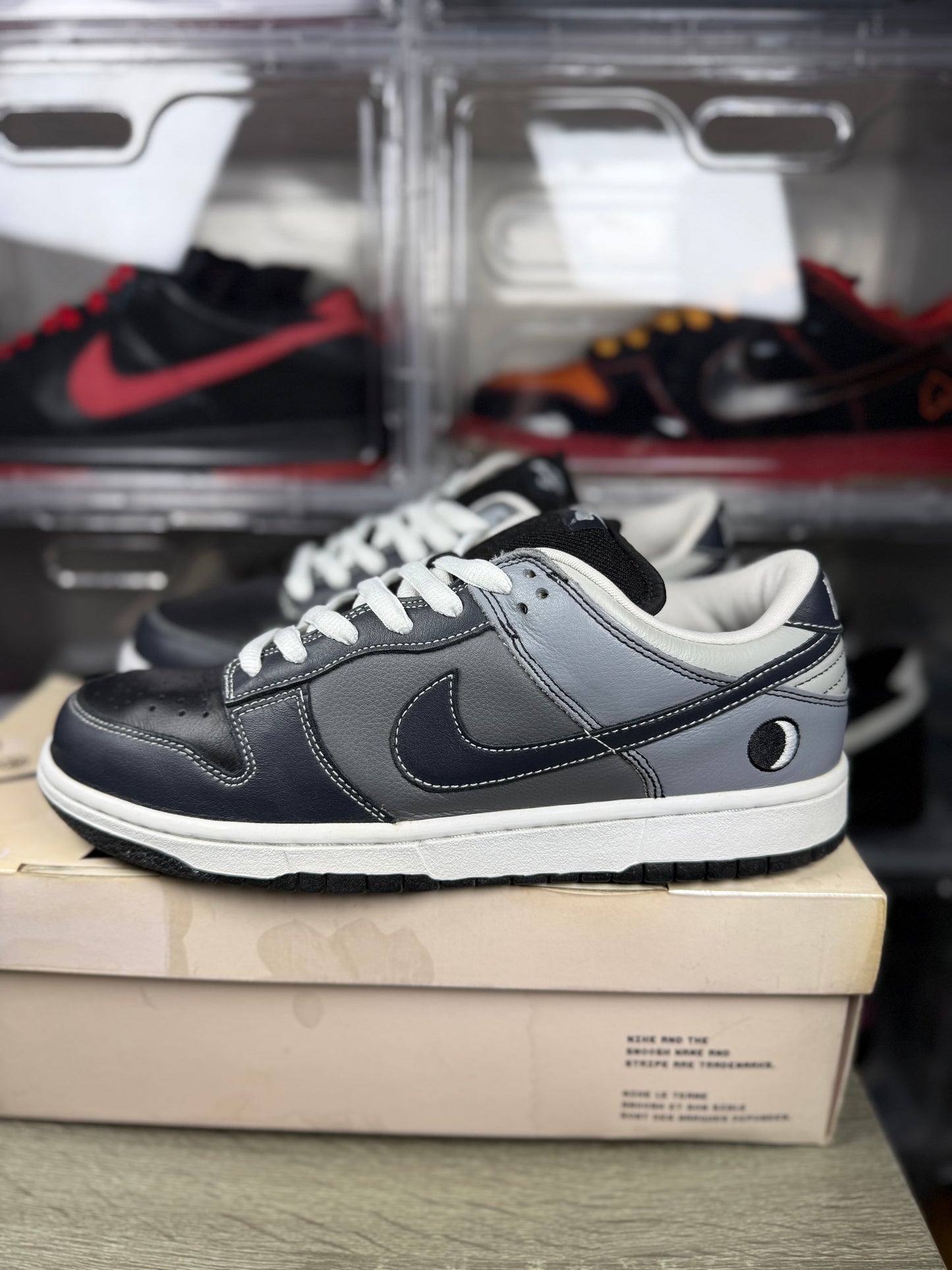 Nike dunk sb low lunar eclipse east sz 10