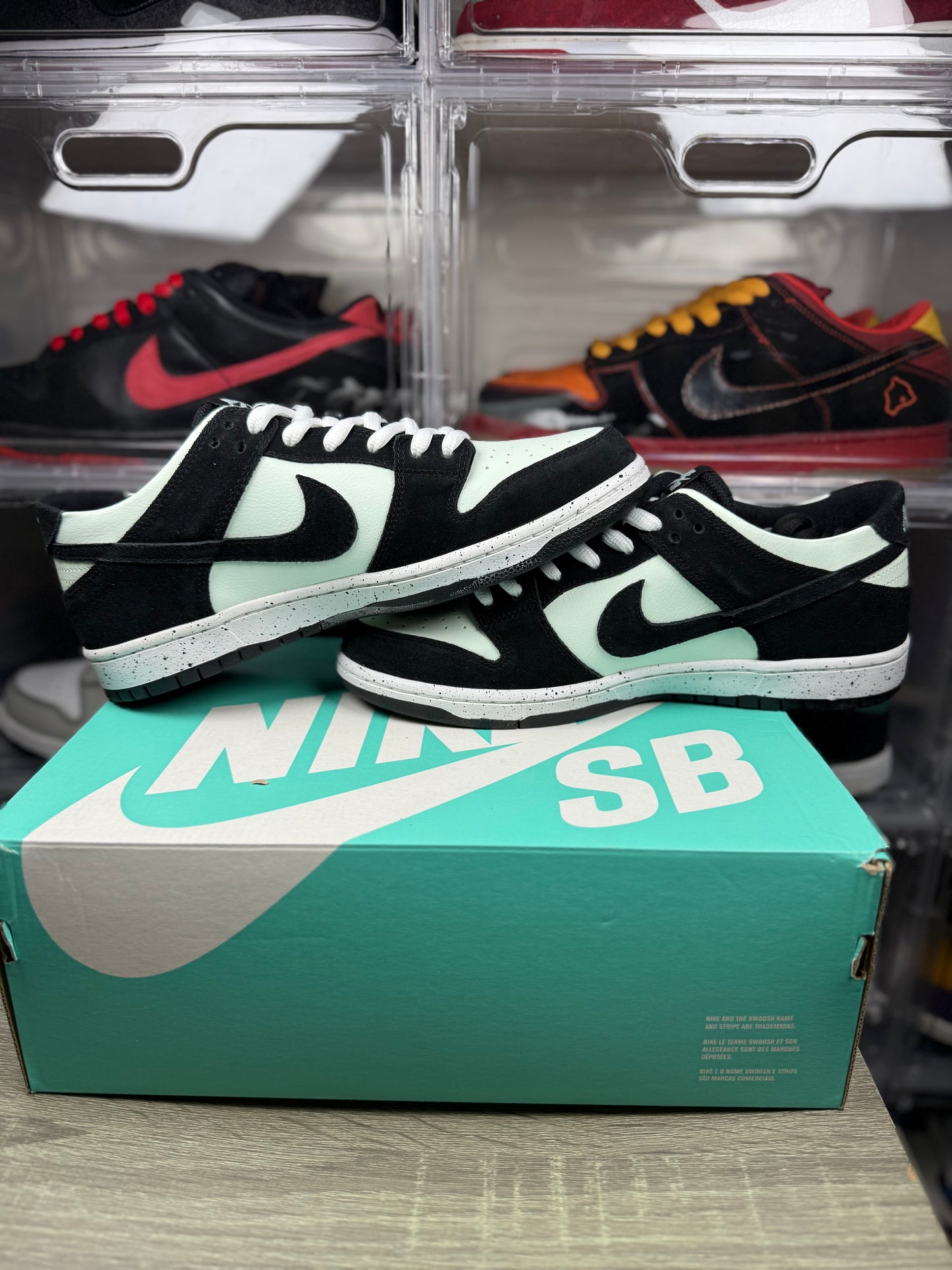 Nike dunk sb barely green sample sz 10.5